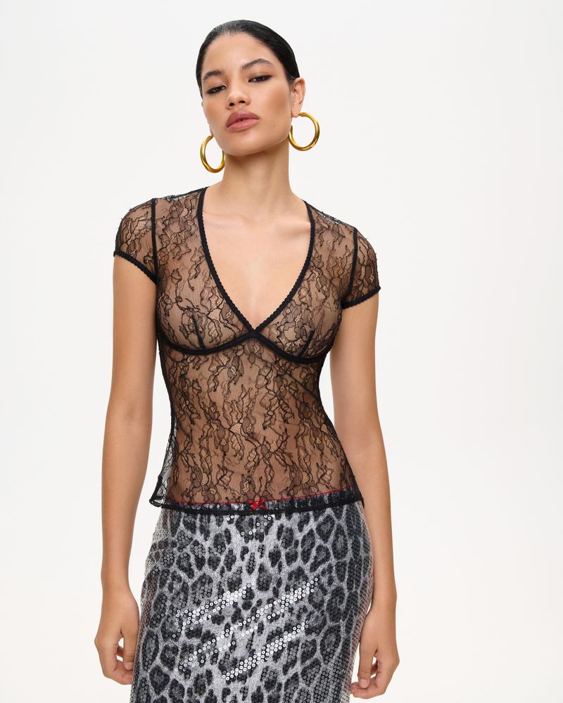 Топ из кружева