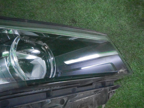 Фара правая BMW 7er G11 G12 (2015-2019) LED