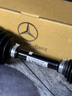 Приводной вал передний L Mercedes-Benz A2043301500