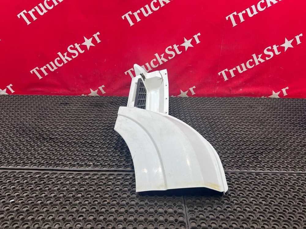 Корпус подножки левый