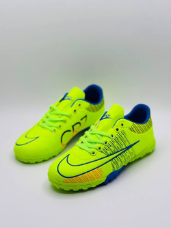 Детские бутсы Nike Football