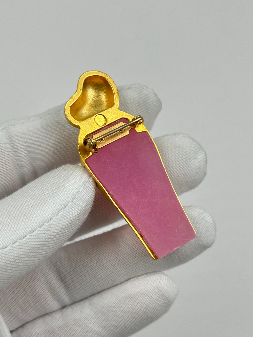 Брошь в виде флакона Nina Ricci