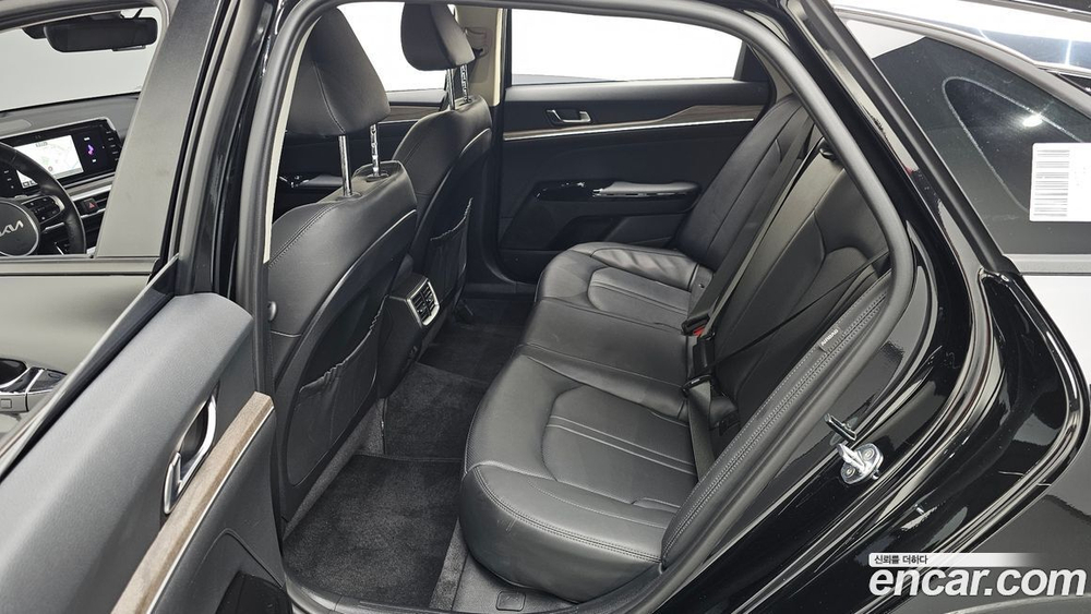 Kia K5 (Optima) 3 Generation 2.0 (09.2021)