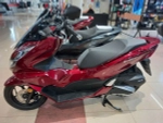Скутер Honda PCX125 красный