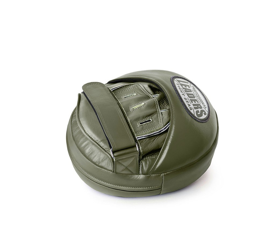 Лапы тренерские LEADERS MID-AIR OLIVE (ONE, кожа, зеленый)