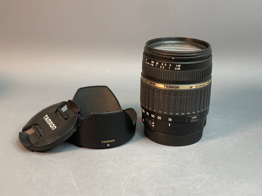 Tamron AF 18-200mm 3.5-6.3 XR Di II LD IF Macro Canon EF, внутри пылинки