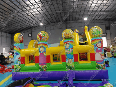 Коммерческий надувной батут "Русские сказки", 5x5x3.5 м.