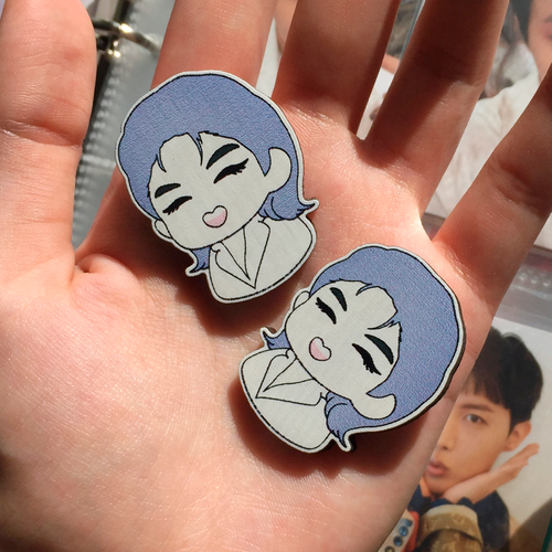 Значок (деревянный) / lapulapin / BTS / хопи