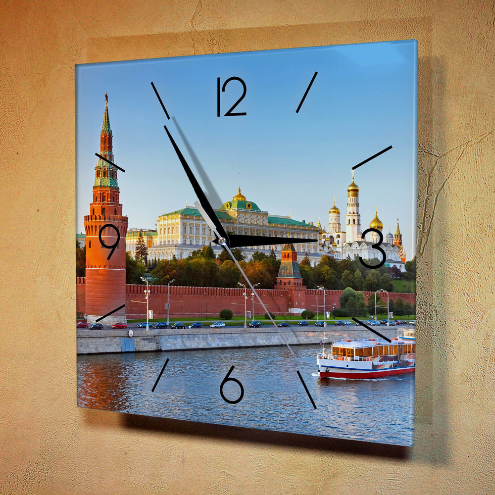 Настенные часы "Москва осенью " Декор для дома, подарок