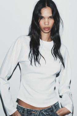 ZARA ФУТБОЛКА РЕГЛАН С ДЛИННЫМИ РУКАВАМИ, БЕЛЫЙ