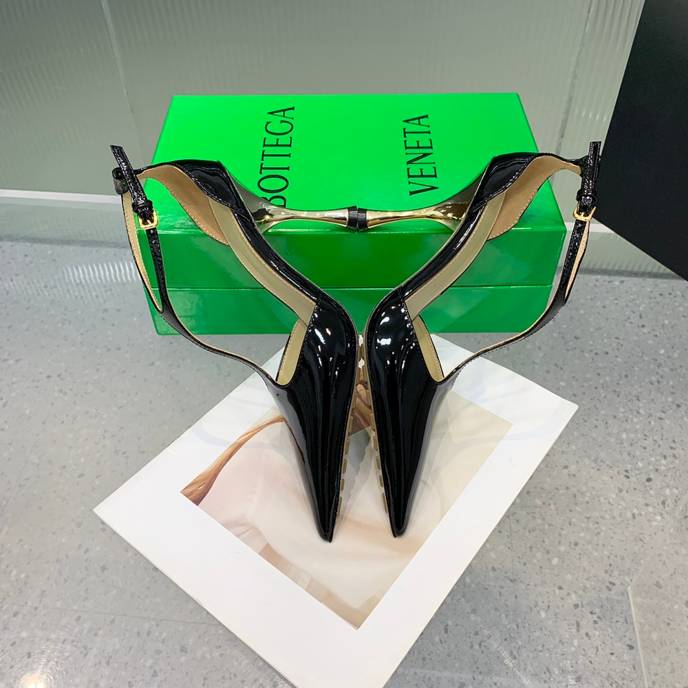 Bottega Veneta Rocket T-Bar Pump 9 cm