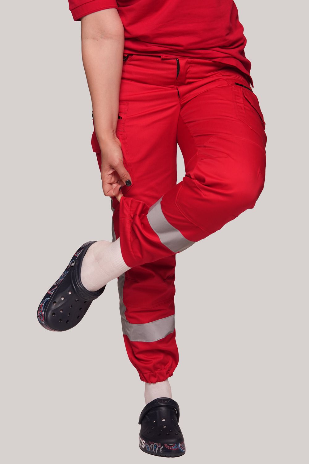 Брюки-джоггеры демисезонные женские Скорая помощь MedicLine цв. Красный