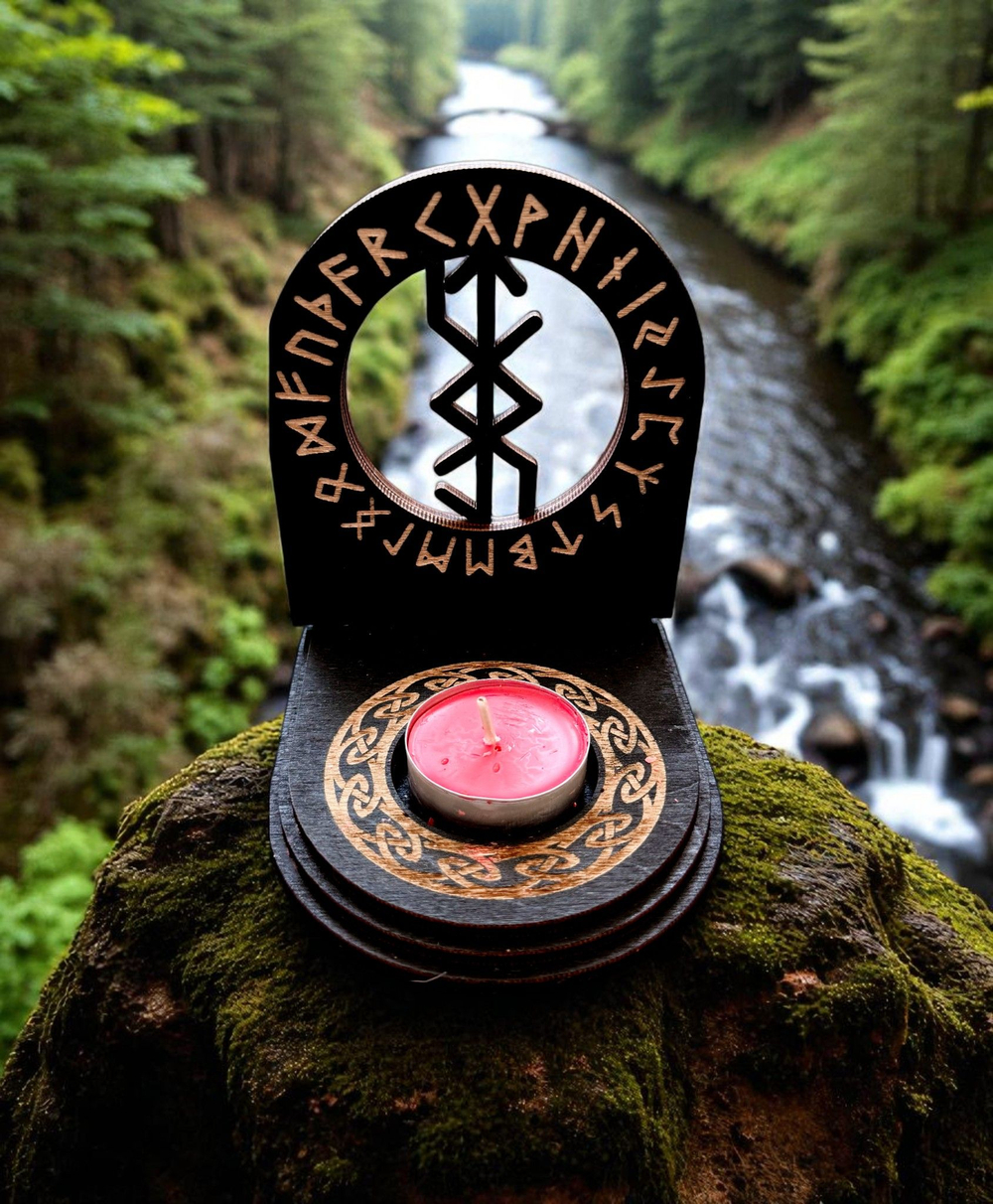 Оберег алтарь со ставом "Крючок любви", набор рун для ритуалов с местом для свечи и благовоний, разборный