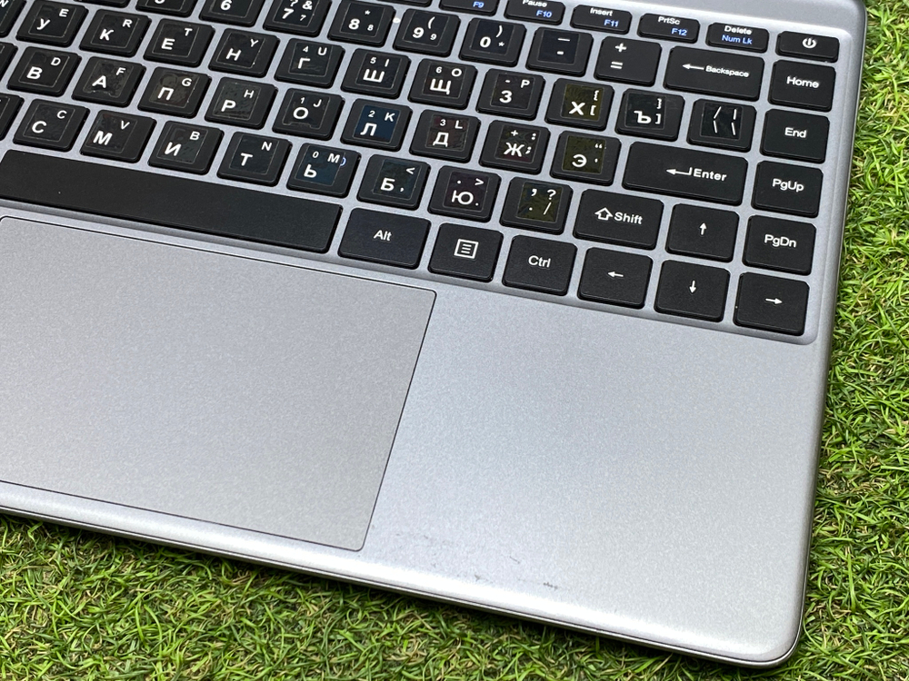 Ноутбук Chuwi 14.1" Atom X5-E8000/4GB/SSD 300GB/ HeroBook [HeroBookQ64G20010096]/Windows 10