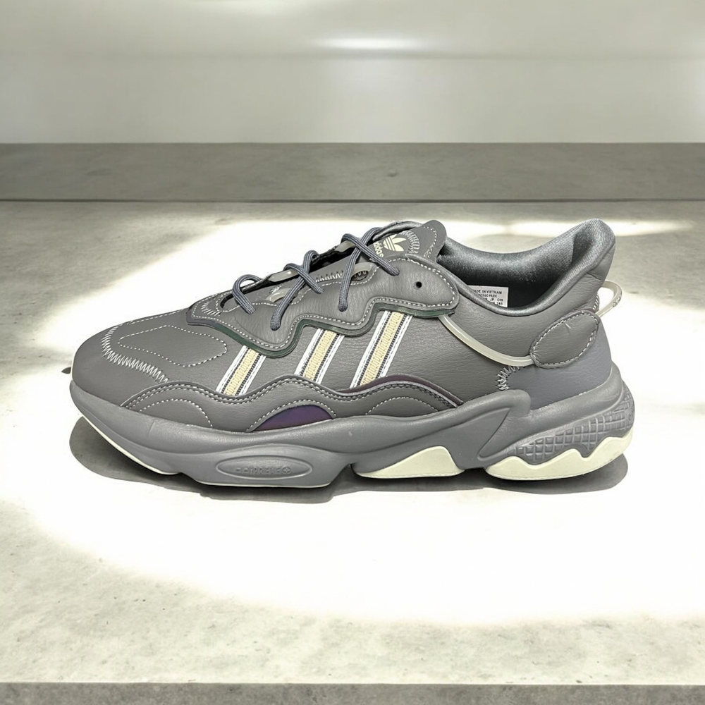 Adidas Ozweego • Dark Gray