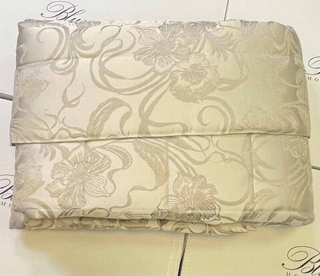 Покрывало 270х270 Blumarine Lapis Sahara серо-бежевое