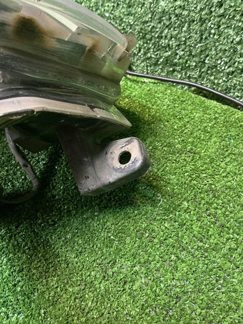 Фара левая Toyota Corolla E160 (2012-2016) галоген