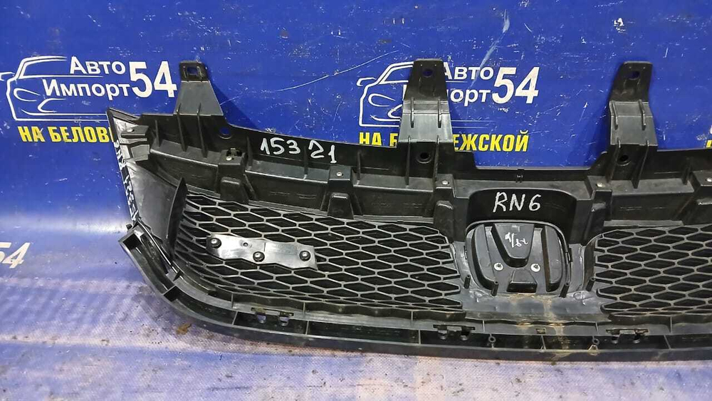 Решетка радиатора Honda STREAM 2006-2009