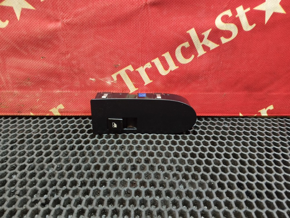 Блок управления стеклоподъемником 2022г