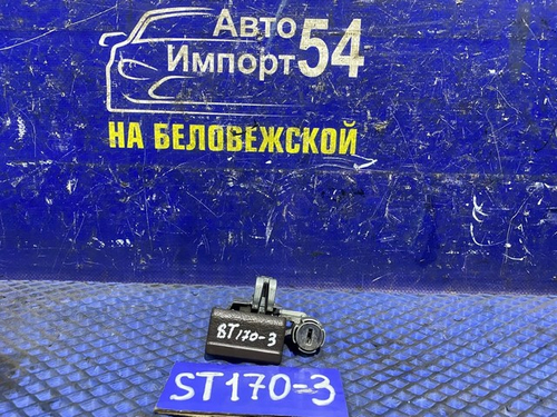 Бардачок пассажирский TOYOTA CORONA 1990