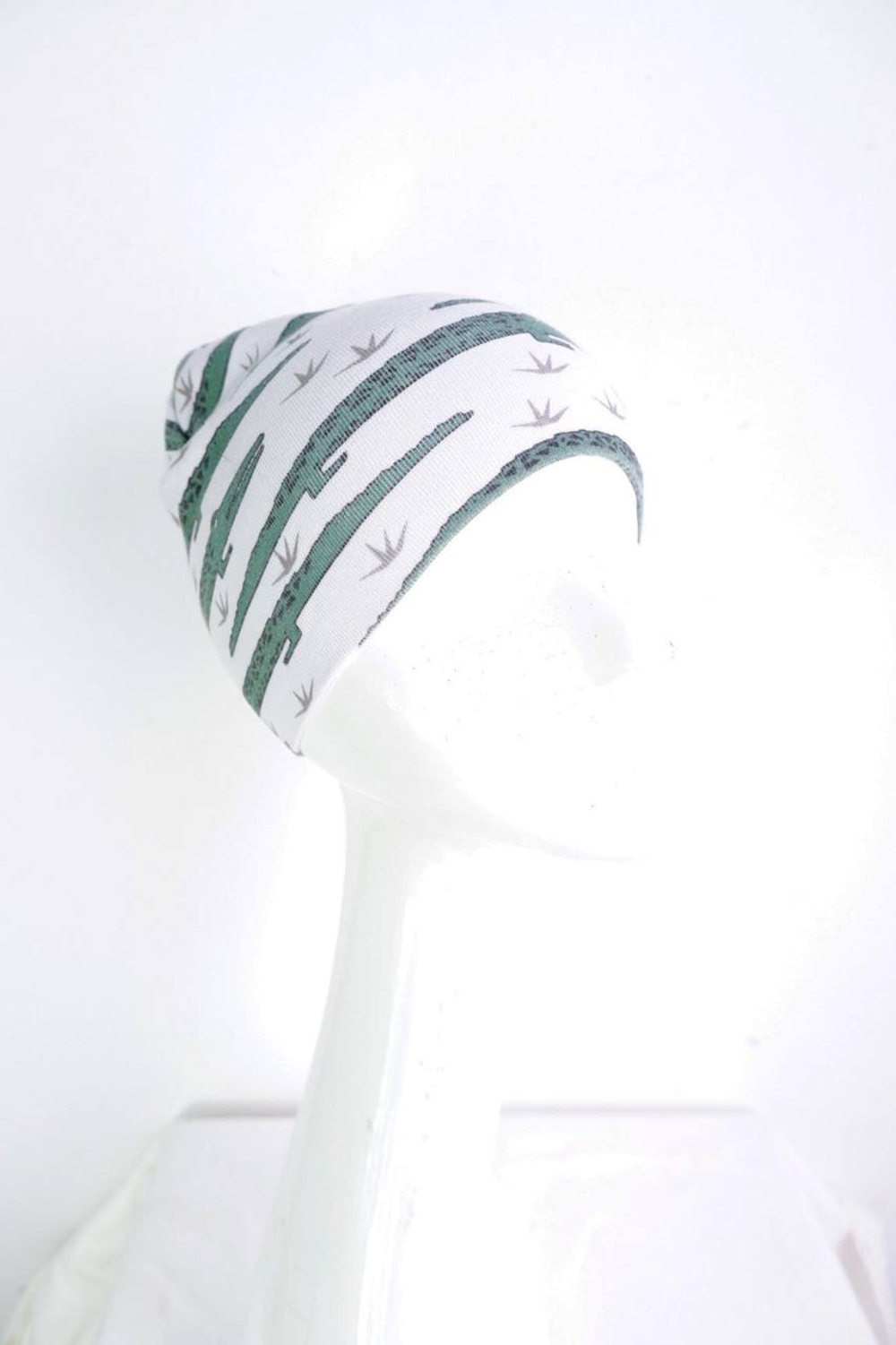 Шапка с принтом