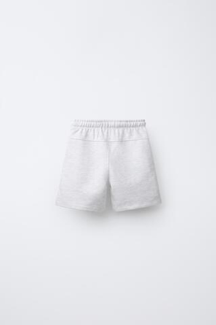 ZARA ШОРТЫ ИЗ МЯГКОЙ ТКАНИ С РЕЛЬЕФНОЙ НАДПИСЬЮ, СЕРЫЙ С МЕЛАНЖЕВЫМ ЭФФЕКТОМ