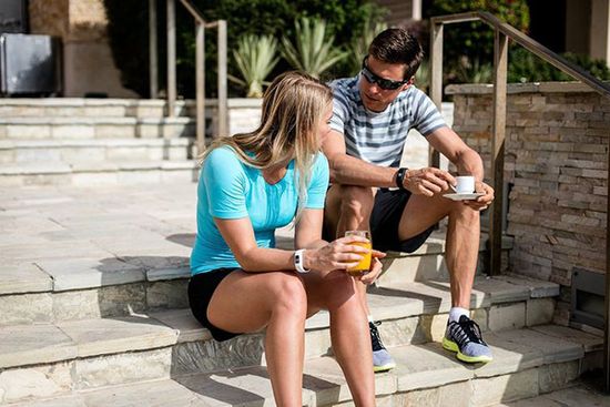 Фитнес-браслет Garmin Vivofit 3 Белый (стандартного размера) 010-01608-07