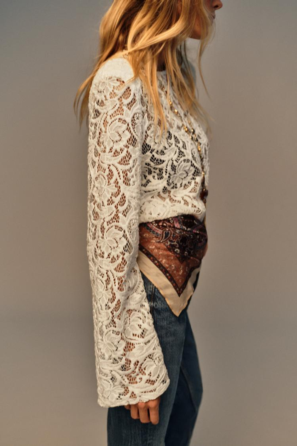 ZARA КРУЖЕВНОЙ ТОП С ПОДПЛЕЧНИКАМИ, ЖЕЛТОВАТО-БЕЛЫЙ