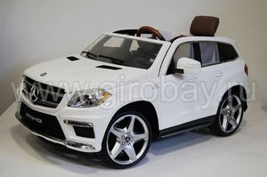 Детский электромобиль River Toys Mercedes-Benz GL63 A999AA красный