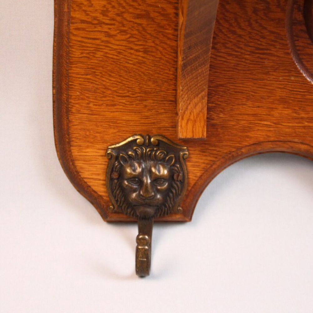 Старинная настенная вешалка