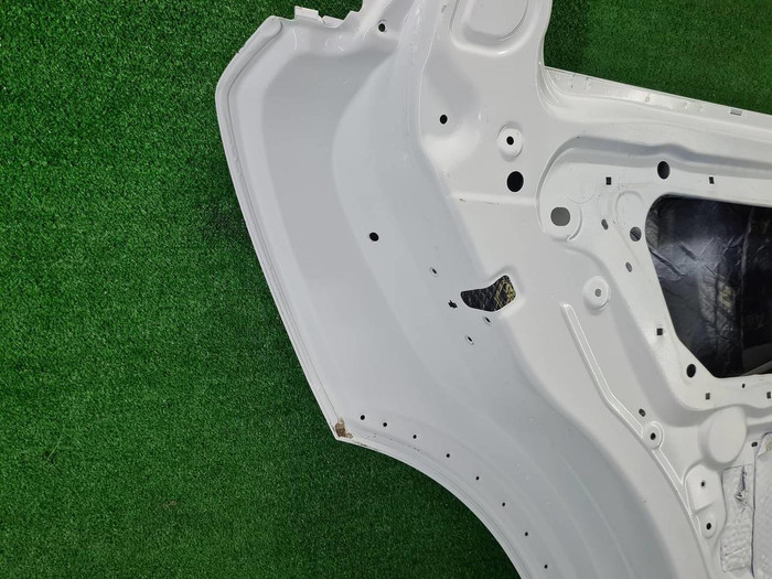 Дверь задняя левая Jaguar F-Pace (2016-н.в.)