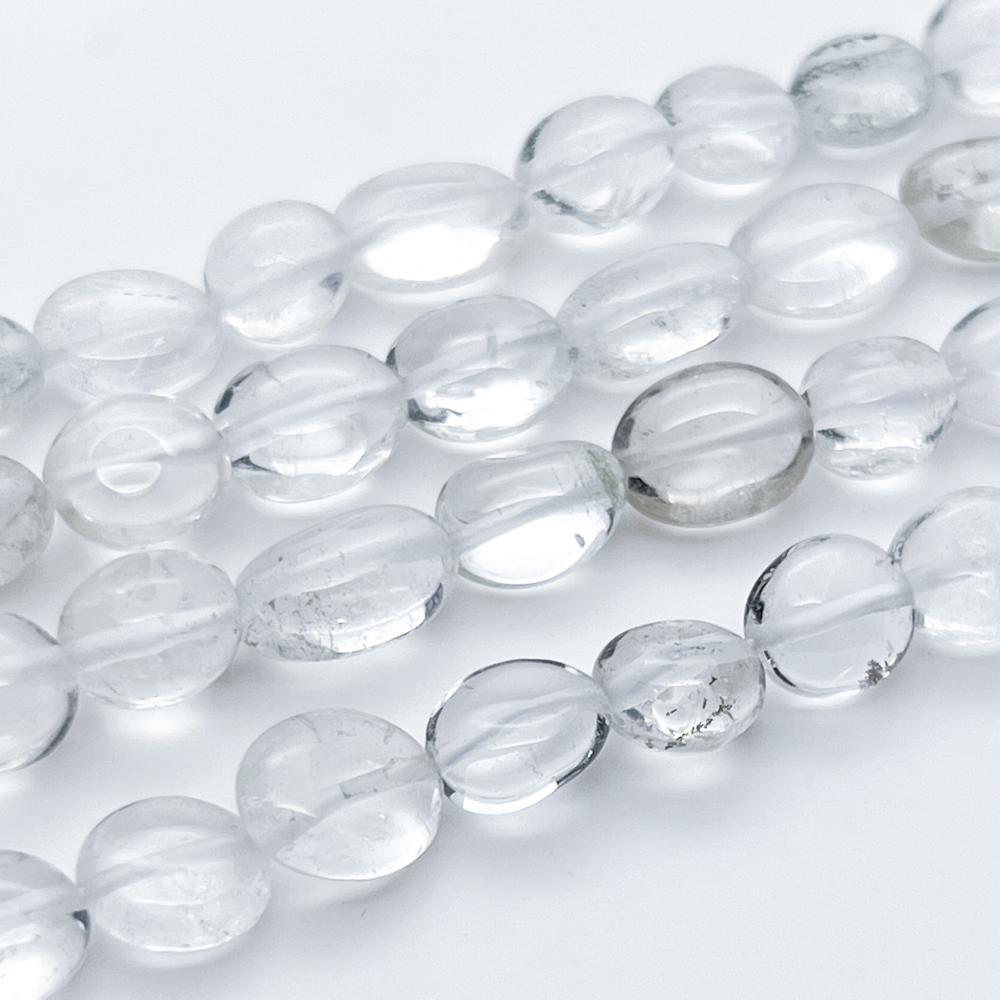 Горный хрусталь фриформ, размер около 9-12 мм, цена за отрезок 19 см (1/2 нити)