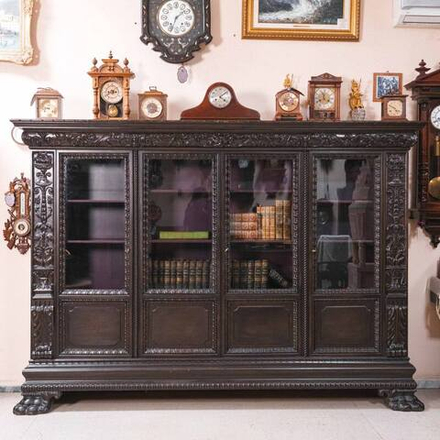 Шкаф для кабинета