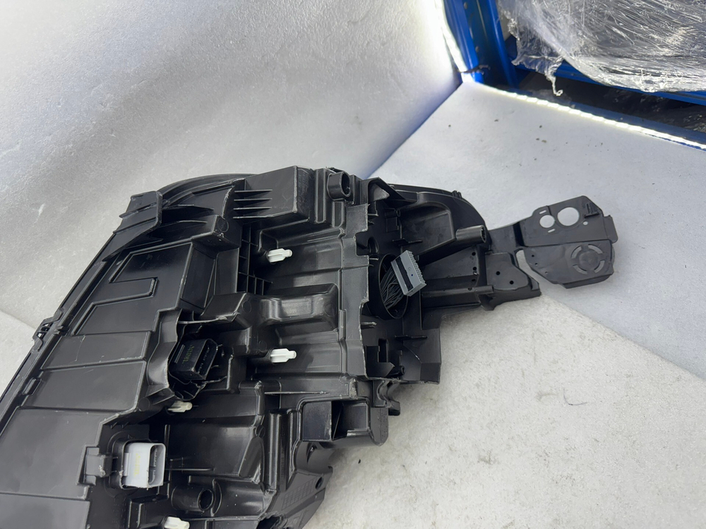 Оригинальная LED фара для Peugeot 4008/5008