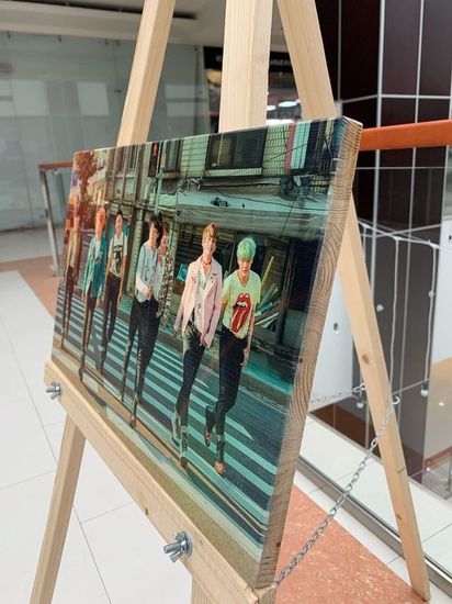 Современная картина на досках BTS