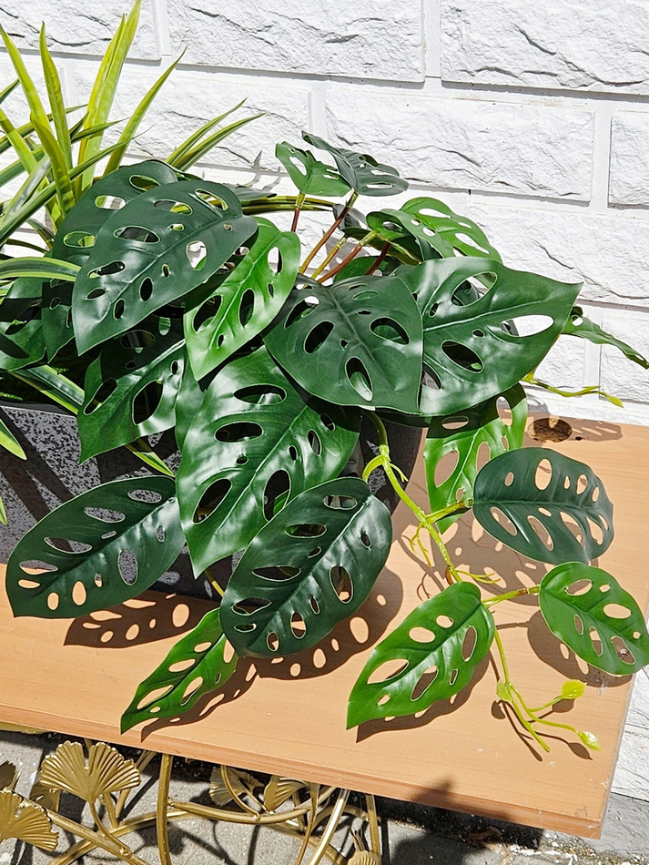 Искусственные зеленые растения 65см в длинном кашпо Лофт