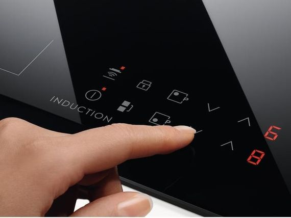 Варочная панель Electrolux CIR60430