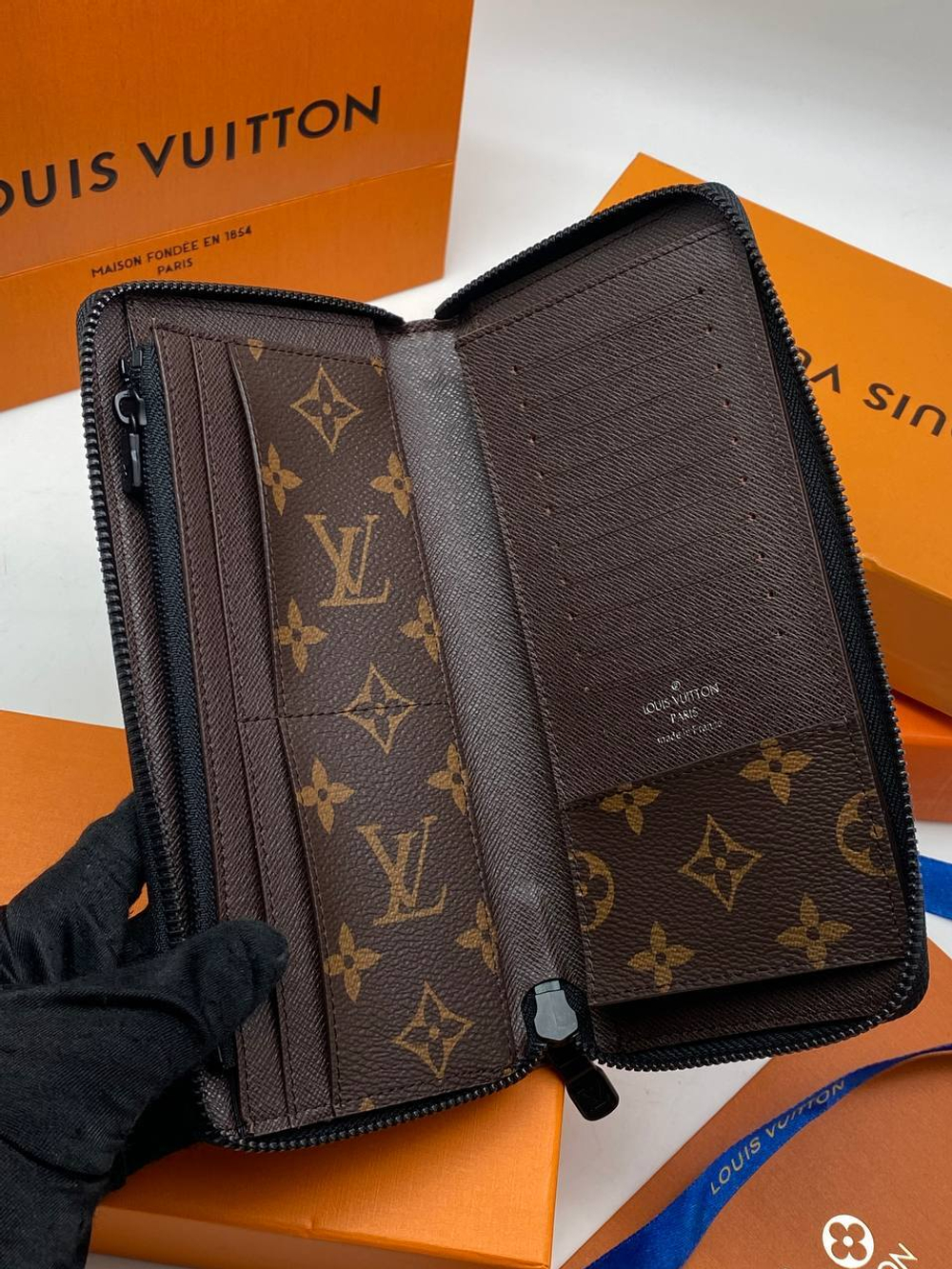 Кошелёк Louis Vuitton