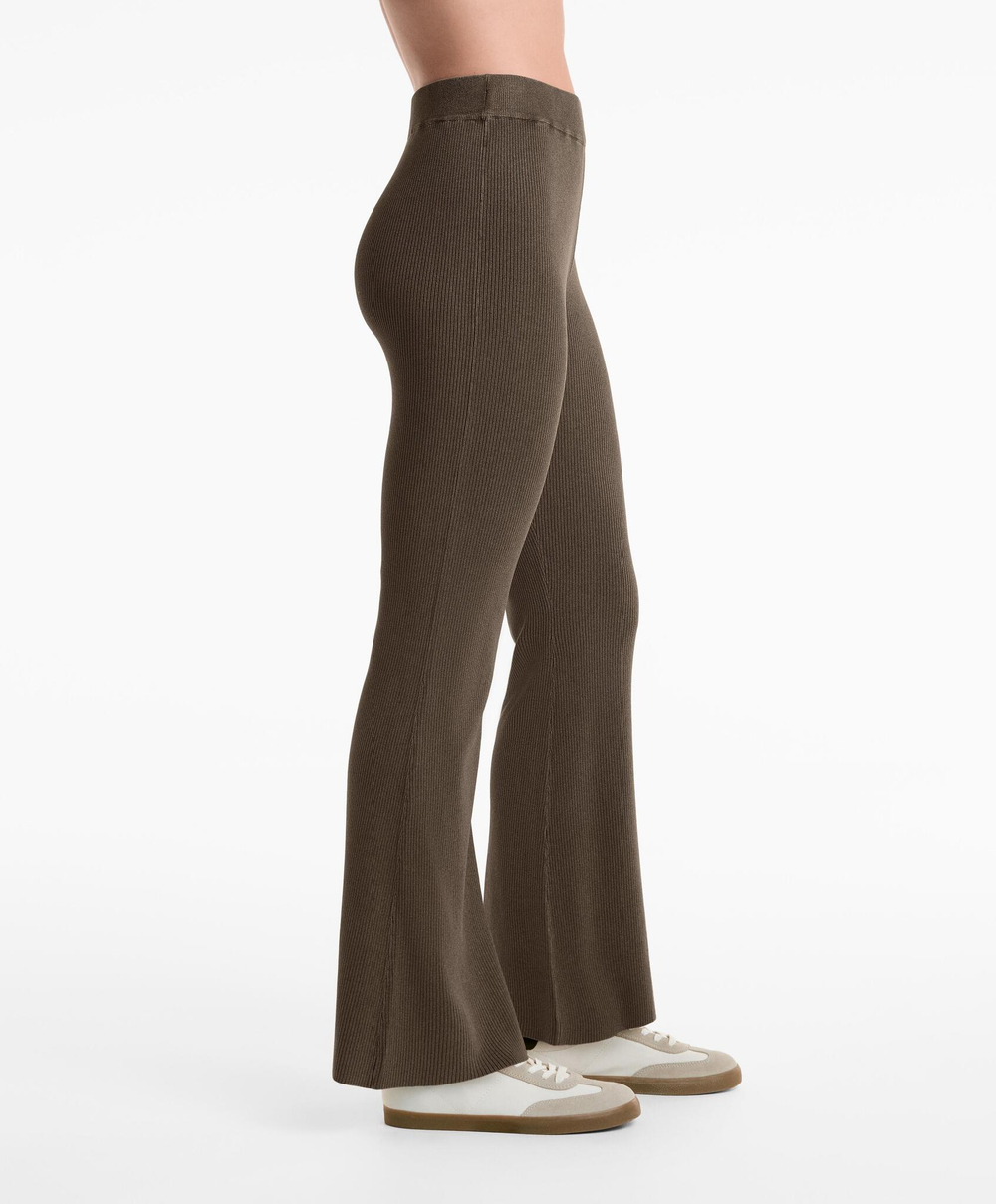 OYSHO Трикотажные расклешенные брюки, серо-бежевый