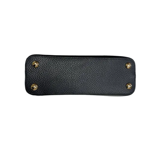 Сумка Louis Vuitton Capucines BB черный