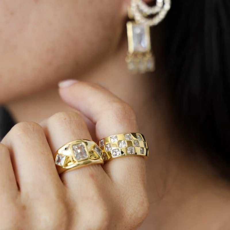 Кольцо-печатка Скошенные Грани – Золото