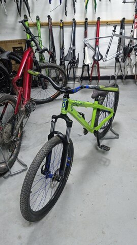 Велосипед для дерта бу Scott Voltage YZ 0.1 TMO ручная сбока