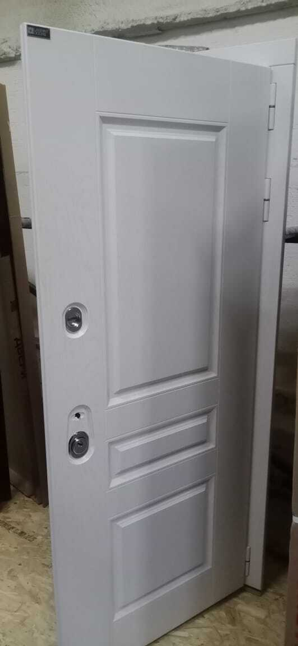 Дверь входная Лабиринт VERSAL 12  Беленый дуб металлическая