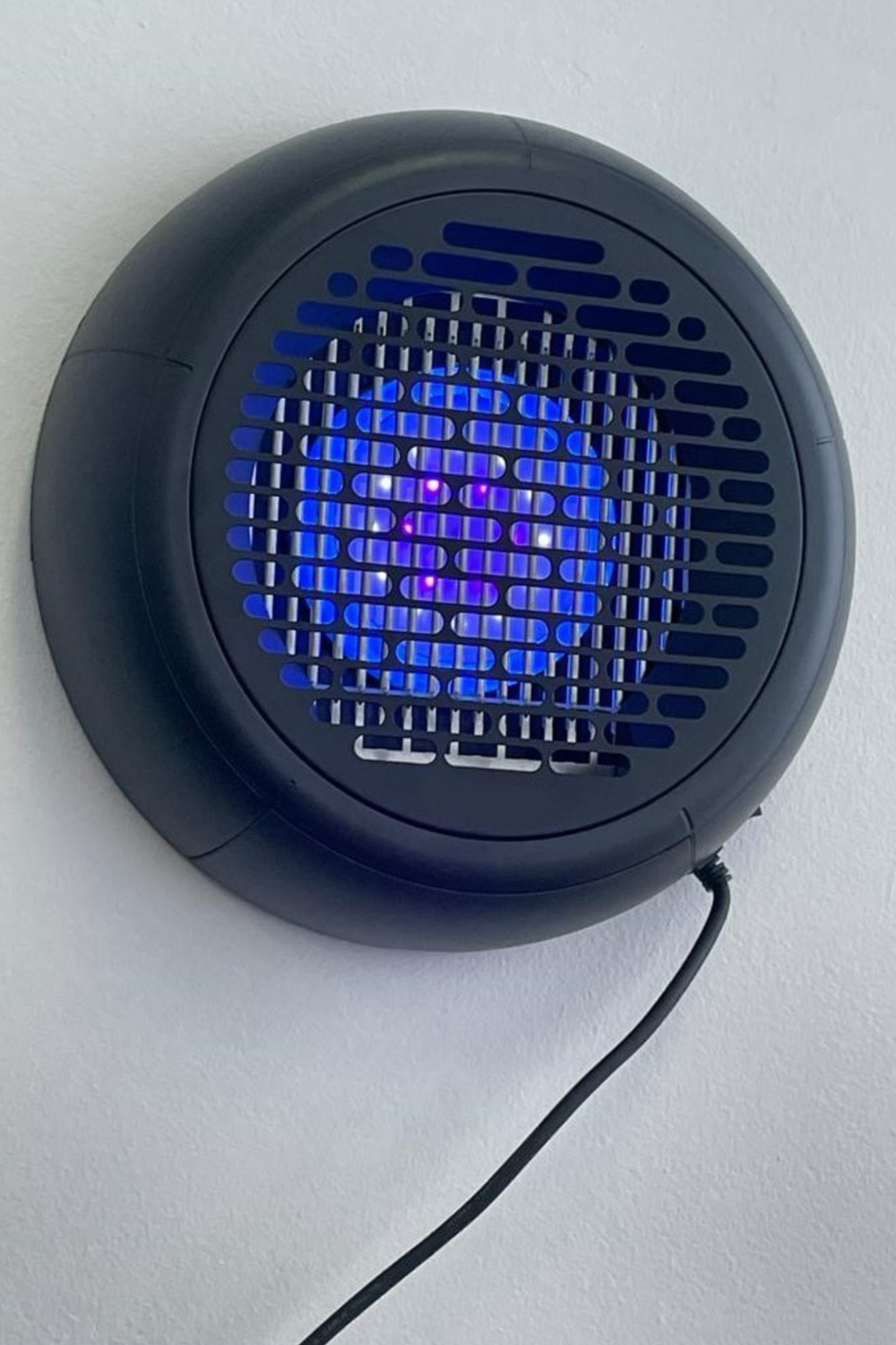 Уничтожитель летающих насекомых ЭкоСнайпер GK-2C Черный