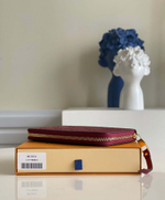 Louis Vuitton Zippy Wallet