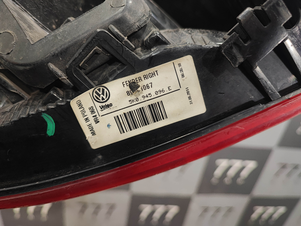 Фонарь задний правый Volkswagen Golf 6 08-12 Б/У Оригинал 5K0945096E