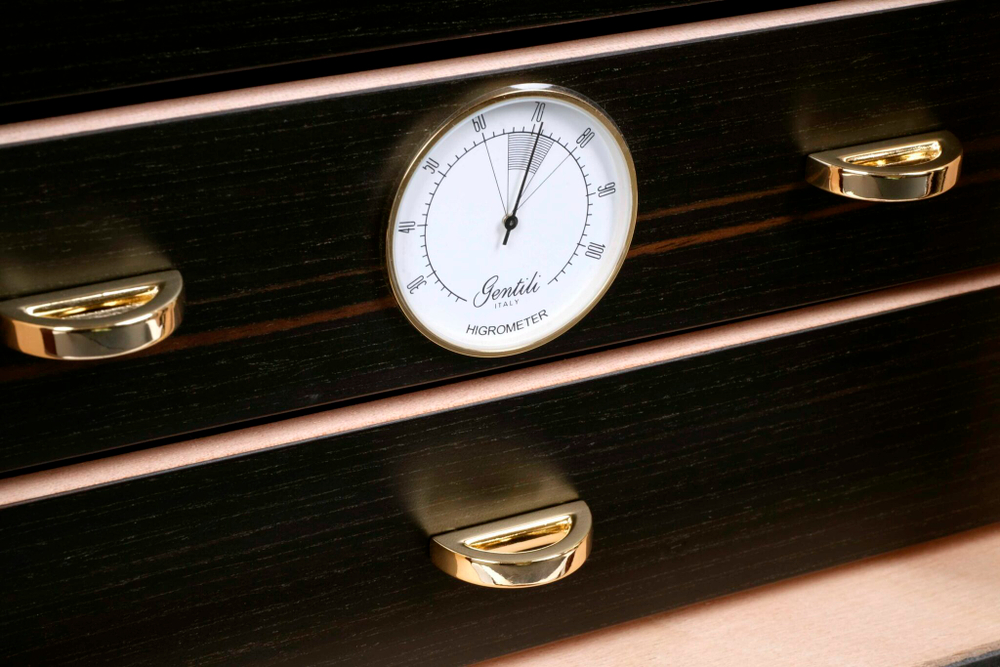Хьюмидор-шкаф Gentili на 150 сигар, SC150-Ebony