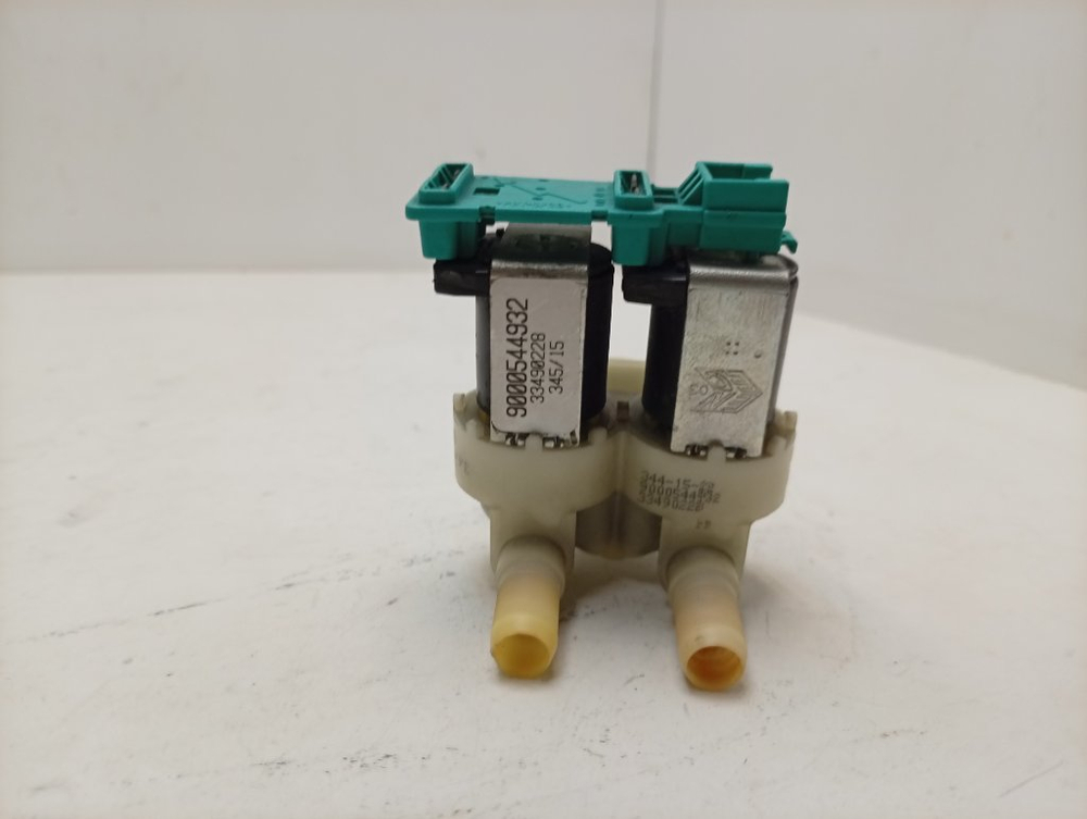 WLK24271OE/04 кт30 Клапан подачи воды для стиральных машин Bosch 2х180 9000544932 б/у