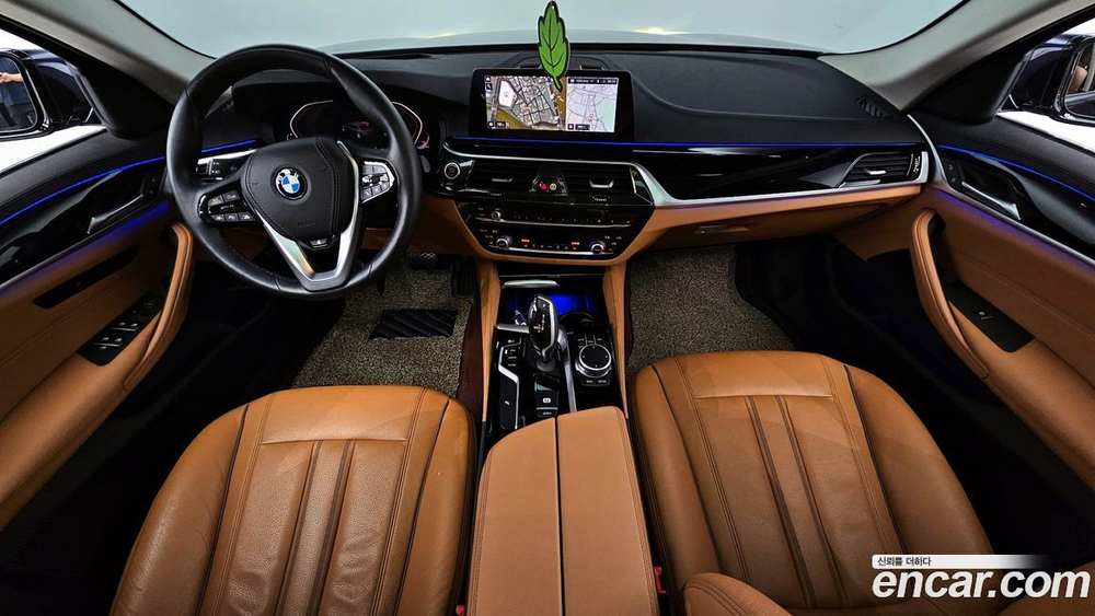 BMW 5 Series (G30) 520i Luxury (04.2020)