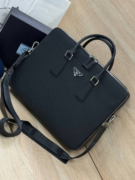 Портфель Prada